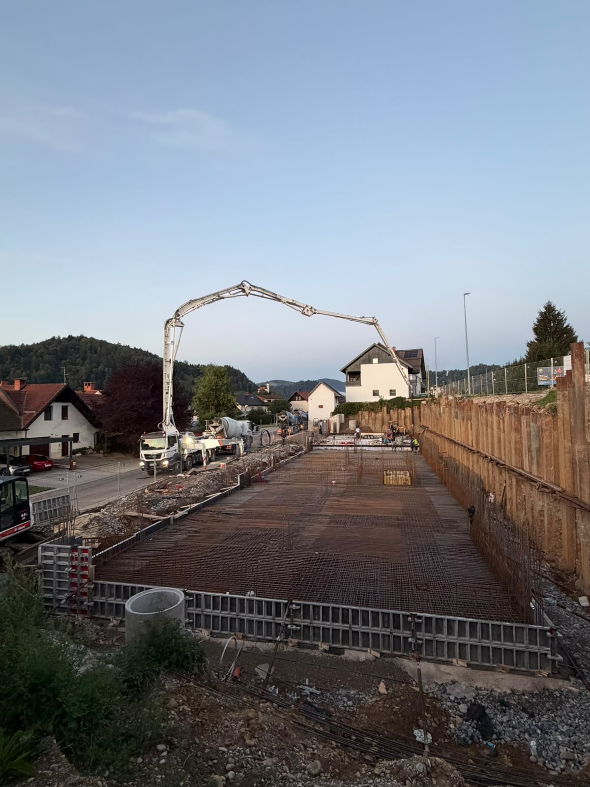 Betonska črpalka pri delu